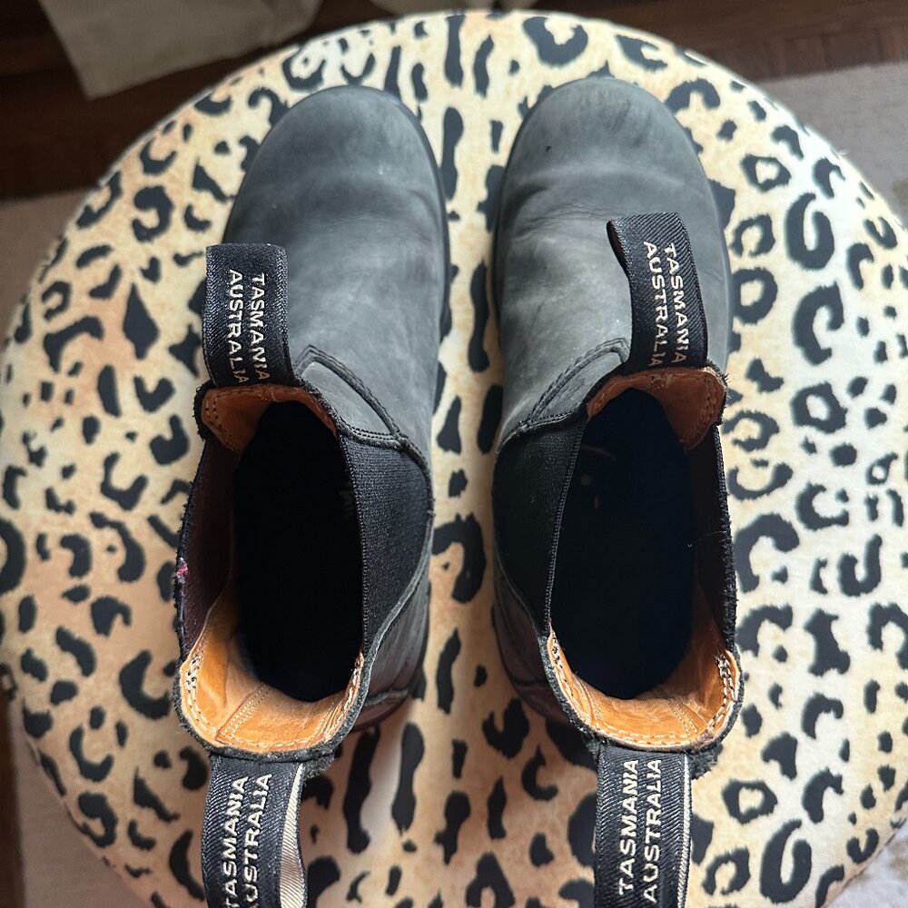 Blundstone boots rustic black great condition (SIZE 7 US)